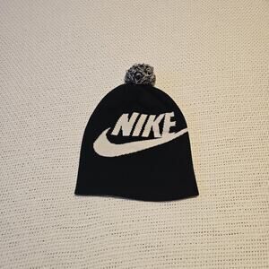 Nike Toboggan Beanie Skull Cap Black White Knit Fleece Swoosh Logo Pom Pom